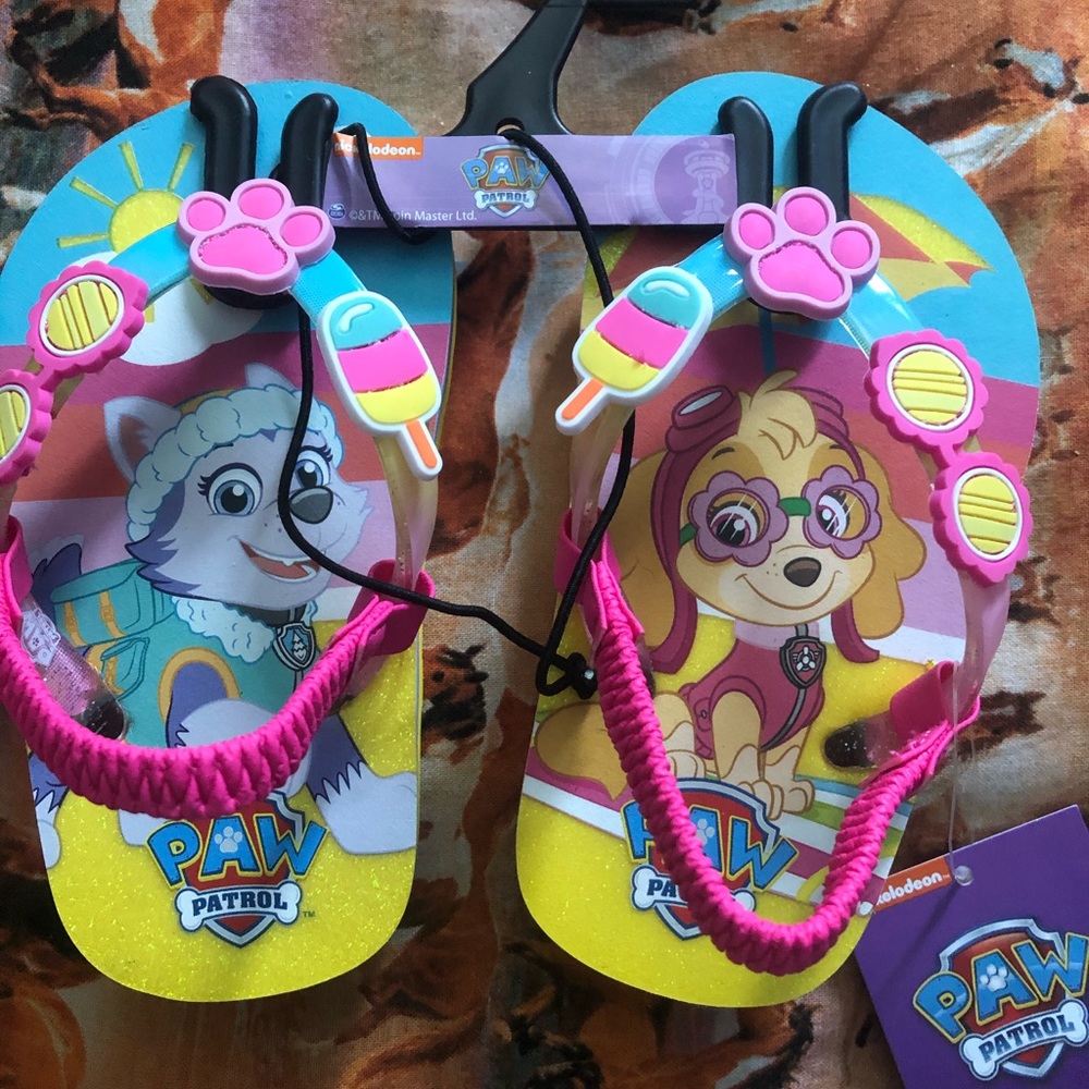 Toddler Girl’s size 5/6 Paw Patrol Sandals